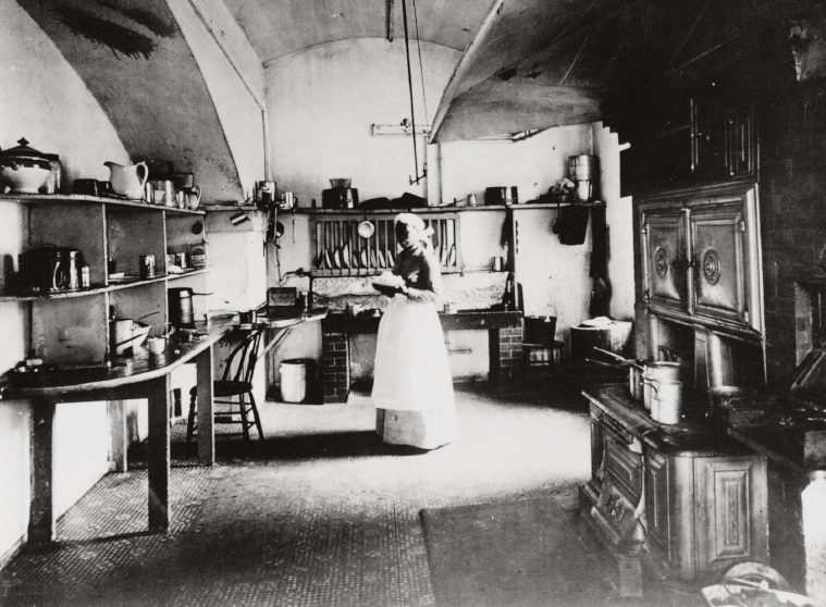 Period photograph of a domestic kitchen in a New York mansion circa 1890s